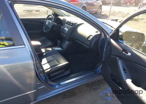 2010 Nissan Altima 2.5 S z USA, uszkodzony, nr VIN 1N4AL2AP9AC178188